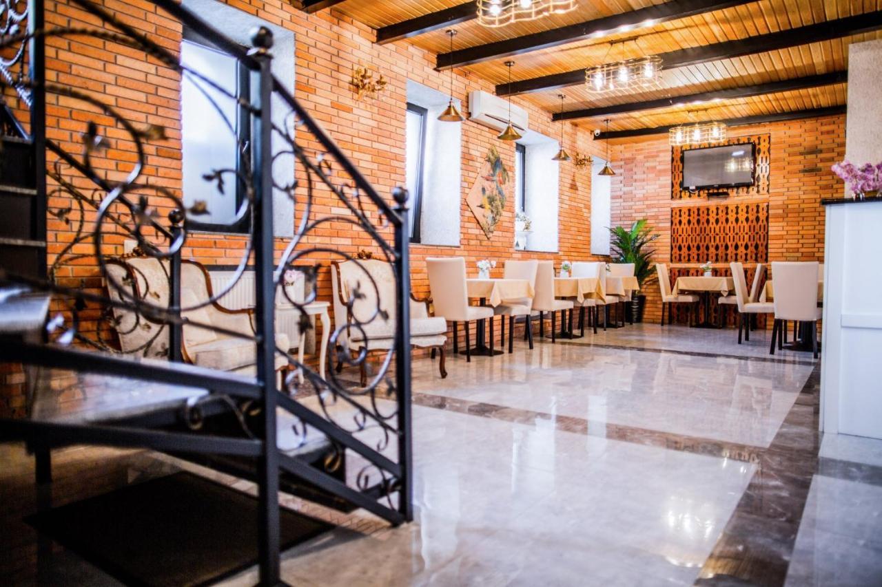 Old Georgia Hotell Tbilisi Exteriör bild