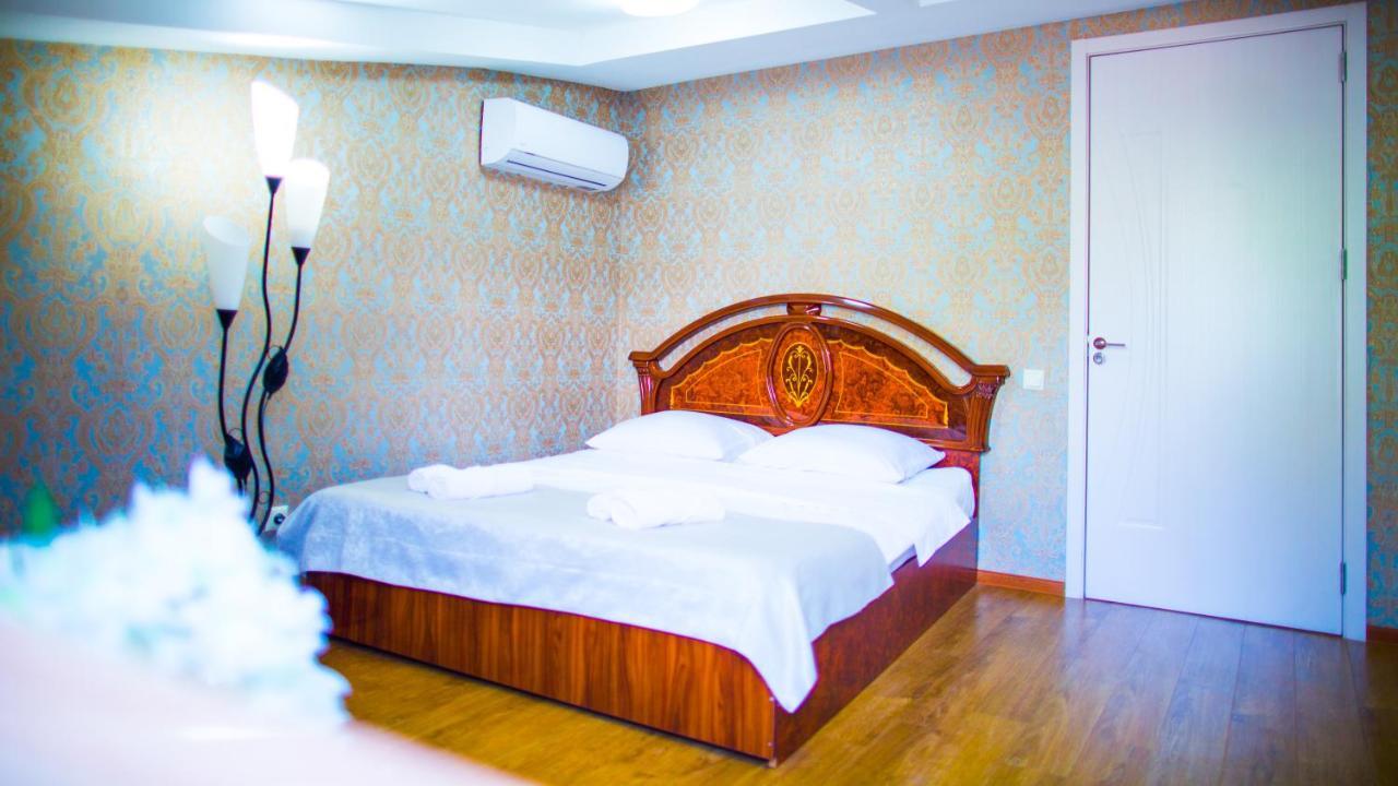 Old Georgia Hotell Tbilisi Exteriör bild